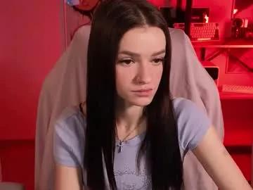 elizzza_ — GOAL: handbra #smalltits #nonude #slim #teen #natural [113 tokens remaining]