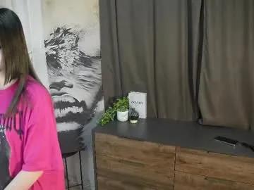 fredericashoen — show my figure through my T-shirt. Hello everyone! Im #new here and a little #shy, I'm #18 years old, #skinny, i have #smalltits 