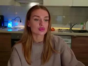 magiclovexo — | Strip show * 1108 tks left * | Mini-Goals / Topless / * 219 tks left * | #new #lovense #twerk #feet #deepthroat |