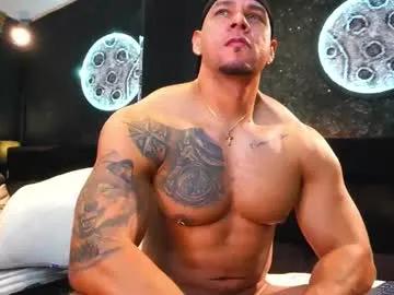 massimowalton2 — naked show  Let's have fun  #muscle #daddy  #domination #findom  #bigcock [200 tokens remaining]