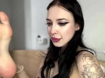 myafmaa — Goal: Sit on your face [33 tokens left] #cuckold #femdom #joi #mistress #feet