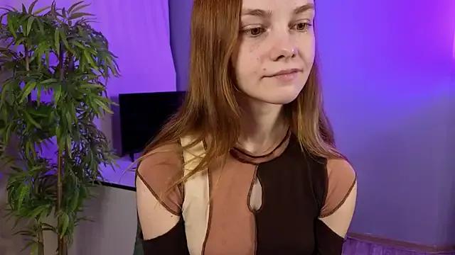 Photos of Ellie_Fors from StripChat is Freechat