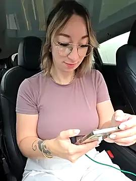 Giuliana_baby — CHOISI UNE ACTION Ou 