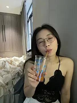 Photos of haiyan125216 from StripChat is Freechat