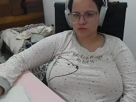 isanhaiaka — Fully naked