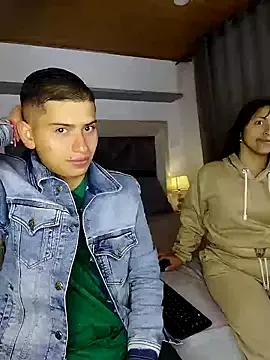 kinkypetite1 — tits out