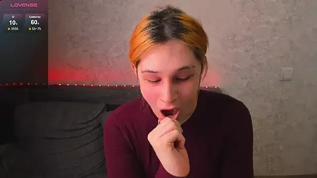 Photos of Kleo_Godde from StripChat is Freechat