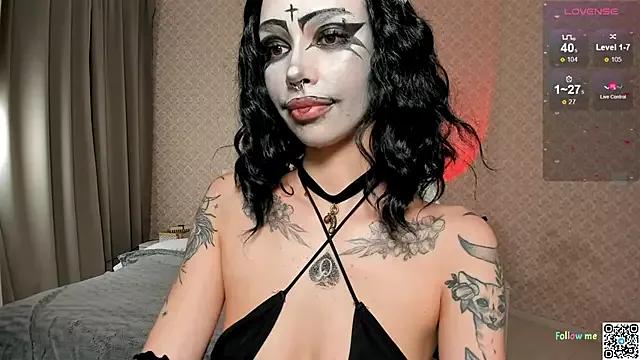 Photos of LeylaNoiry from StripChat is Freechat