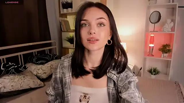 Photos of MichelleeRossf from StripChat is Freechat