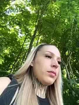 Photos of Miia_Lynn from StripChat is Freechat