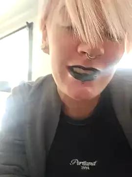 Photos of PinkTheHawk from StripChat is Freechat
