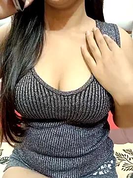 Photos of Queen_shakhi from StripChat is Freechat