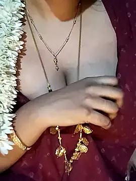 Photos of tuttifrutti17 from StripChat is Freechat